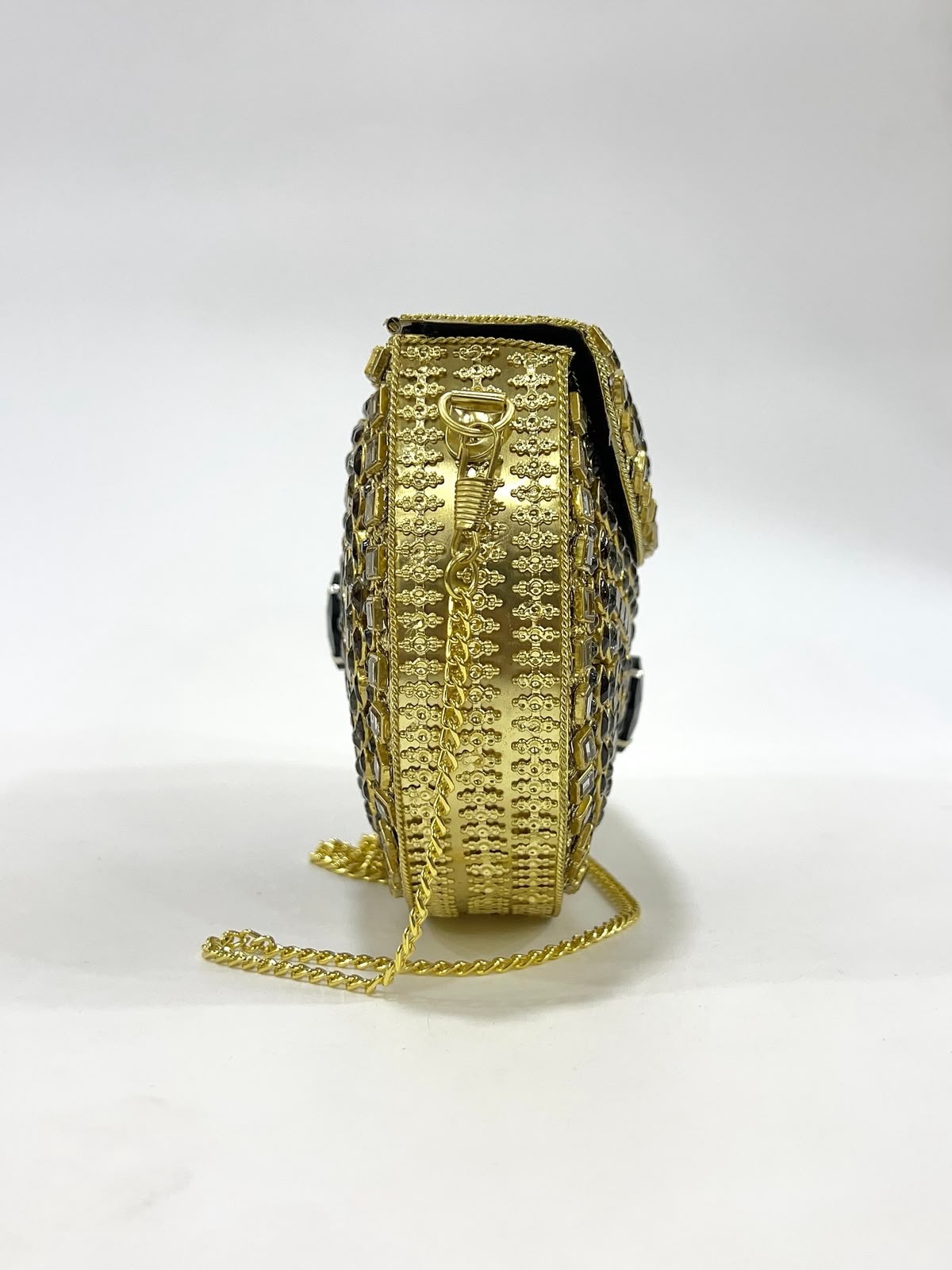 Artisan Glow Kundan Clutch curved